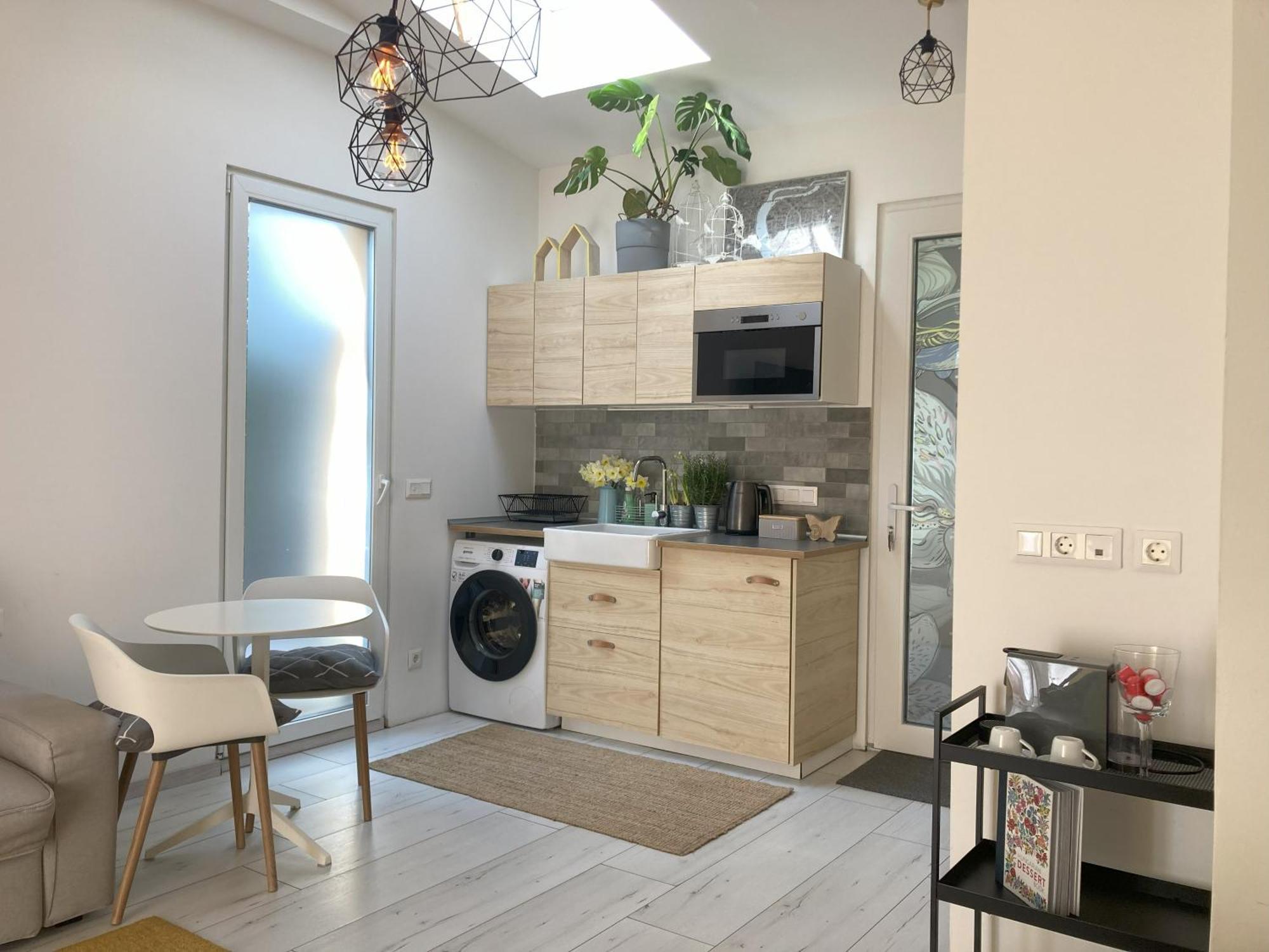 Fifteen Boutique Rooms Budapest With Self Check-In Budapeste Exterior foto